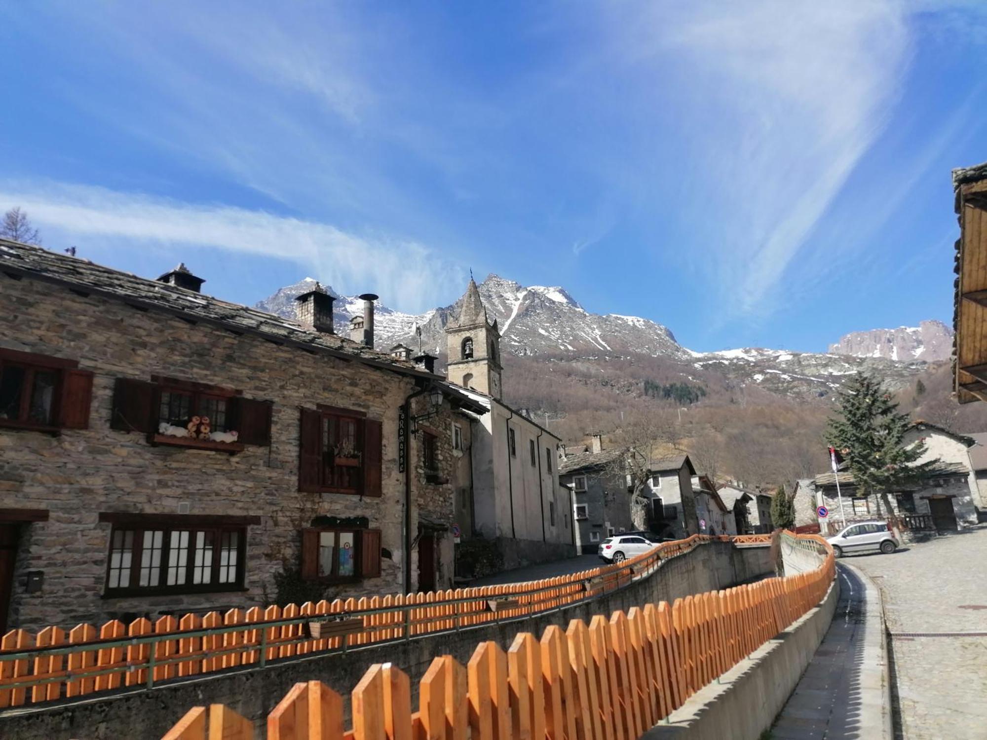 Ca Ad Me Pare Alloggio Con Terrazza Panoramica Монченисио Екстериор снимка